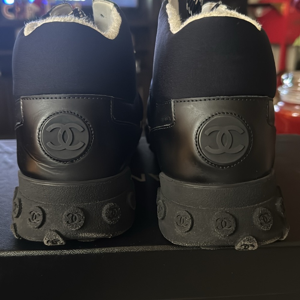 Chanel men’s sneakers G34459Y51526Calfskin/mesh/lycra size 45 Black. - Picture 6 of 10